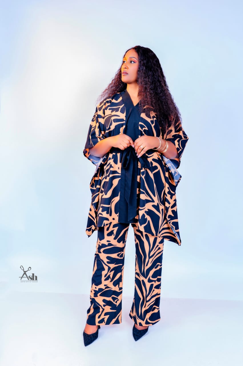Savannah Leaf Kimono Set